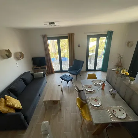 Semesterbostad Loris'house Drymon