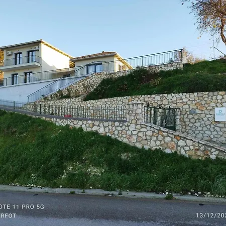 Loris'house Ferienhaus *